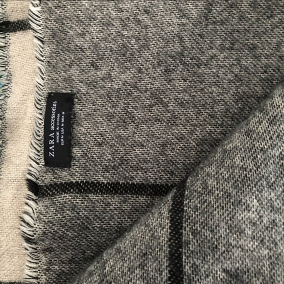 Zara | Grid Blanket Scarf - Picture 2 of 2